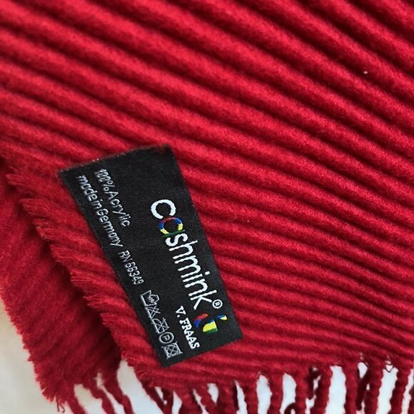 CASHMINK By V Fraas Red Textured Fringe Scarf - Picture 5 of 5